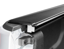 Load image into Gallery viewer, Roll-N-Lock Jeep Gladiator 5ft bed (w/ Trail Rail System) M-Series Retractable Tonneau Cover
