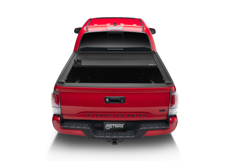 Retrax 2007+ Toyota Tundra CrewMax 5.5ft Bed RetraxPRO XR with Deck Rail System