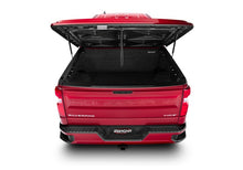 Load image into Gallery viewer, UnderCover Chevy Silverado 1500 6.5ft Lux Bed Cover - Deep Ocean Blue
