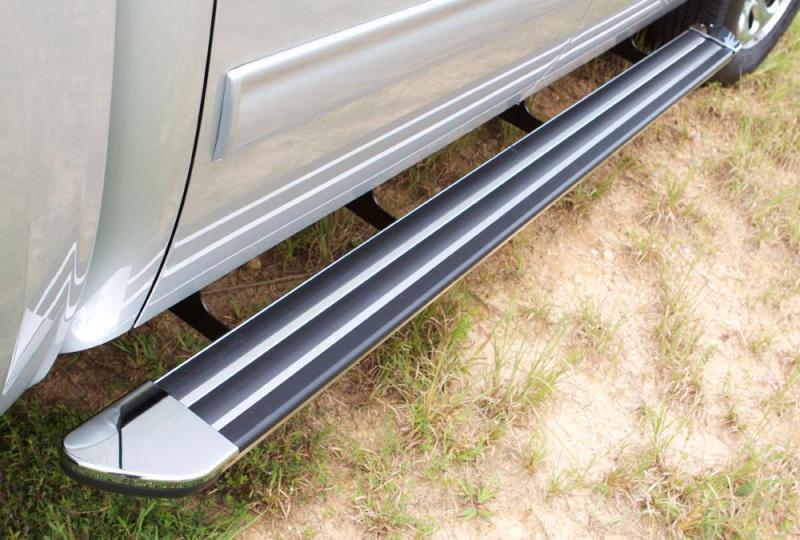 Lund Chevy Silverado 1500 Ext. Cab (80in) Crossroads 80in. Running Board Kit - Chrome