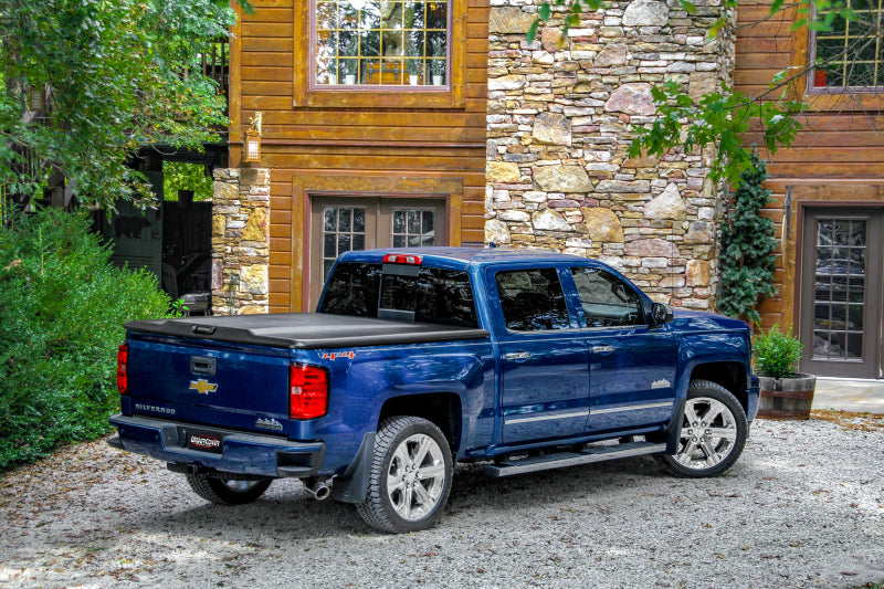 UnderCover GMC Sierra 1500 (w/Multipro TG) 5.8 ft Elite Bed Cover - Black Textured