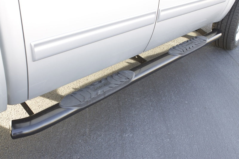 Lund Chevy Silverado 1500 Crew Cab 5in. Oval Curved Steel Nerf Bars - Black
