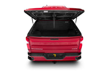 Load image into Gallery viewer, UnderCover Chevy Silverado 1500 6.5ft Lux Bed Cover - Shadow Gray Metallic