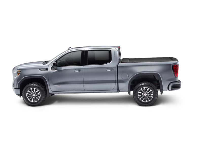 Roll-N-Lock Chevrolet Silverado 1500 60.5in Bed M-Series Retractable Tonneau Cover