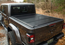 Load image into Gallery viewer, UnderCover Jeep Gladiator 5ft Armor Flex Bed Cover