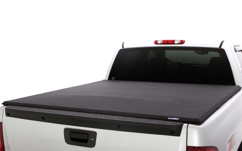 Lund Dodge Ram 1500 (5.5ft. Bed) Genesis Elite Roll Up Tonneau Cover - Black