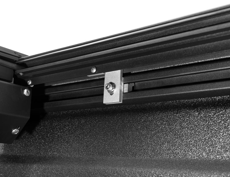 Roll-N-Lock Jeep Gladiator 5ft bed (w/ Trail Rail System) M-Series Retractable Tonneau Cover
