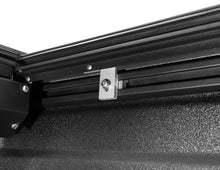 Load image into Gallery viewer, Roll-N-Lock Jeep Gladiator 5ft bed (w/ Trail Rail System) M-Series Retractable Tonneau Cover