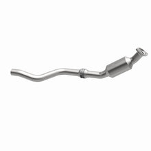 Load image into Gallery viewer, MagnaFlow Conv DF 05 Chrysler 300 C V8 5.7L