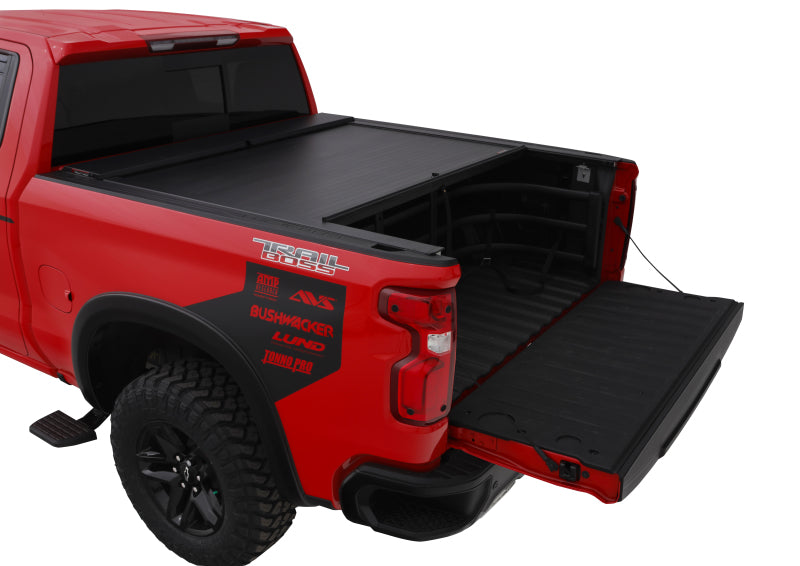 Roll-N-Lock Ford F-250/F-350 Super Duty SB 80-3/8in A-Series Retractable Tonneau Cover