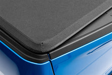 Load image into Gallery viewer, Lund Chevy Silverado 1500 (6.5ft. Bed) Genesis Elite Tri-Fold Tonneau Cover - Black