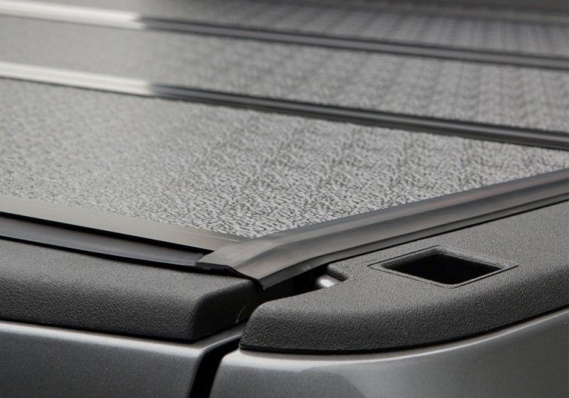 UnderCover Dodge Dakota 5.5ft Flex Bed Cover