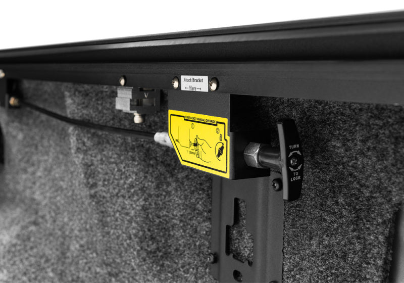 Roll-N-Lock 15-20 Ford F-150 77-3/8in E-Series Retractable Tonneau Cover
