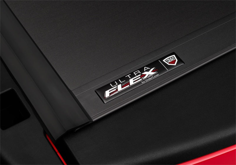 UnderCover Dodge Ram 1500/2500 (w/o Rambox) 6.4ft Ultra Flex Bed Cover - Matte Black Finish