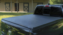 Load image into Gallery viewer, Lund Nissan Frontier 6ft. Bed - Genesis Tri-Fold Tonneau Cover - Black
