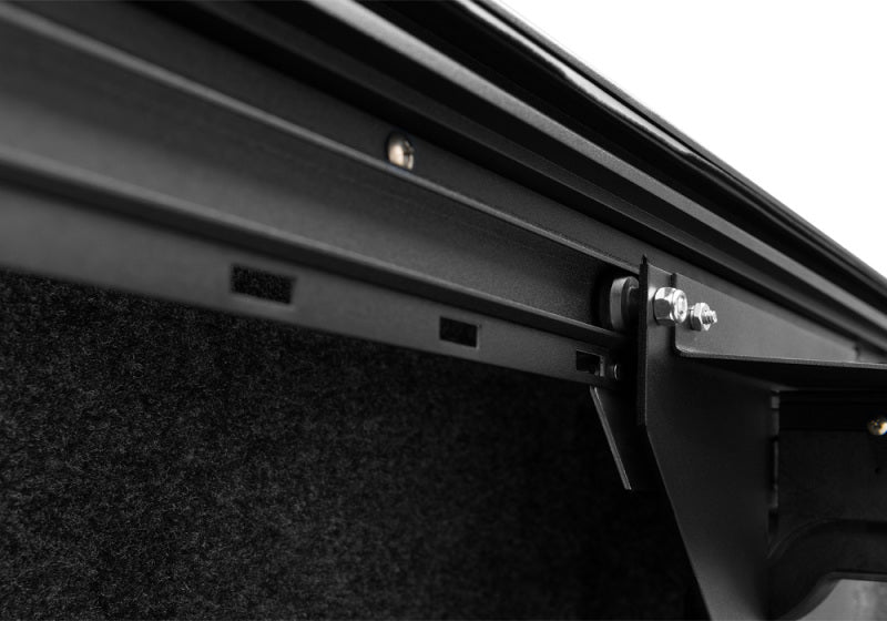 Roll-N-Lock Chevy Silverado/Sierra 2500/3500 MB 80-1/2in Cargo Manager