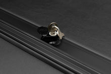 Load image into Gallery viewer, Roll-N-Lock RAM 1500 65-1/2in M-Series Retractable Tonneau Cover