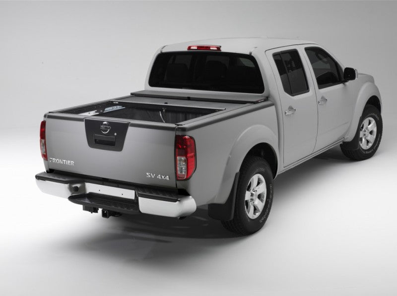 Roll-N-Lock Ford F-250/F-350 Super Duty SB 80-9/16in M-Series Retractable Tonneau Cover