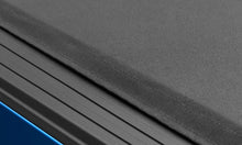 Load image into Gallery viewer, Lund Chevy Colorado (5ft. Bed) Genesis Elite Roll Up Tonneau Cover - Black