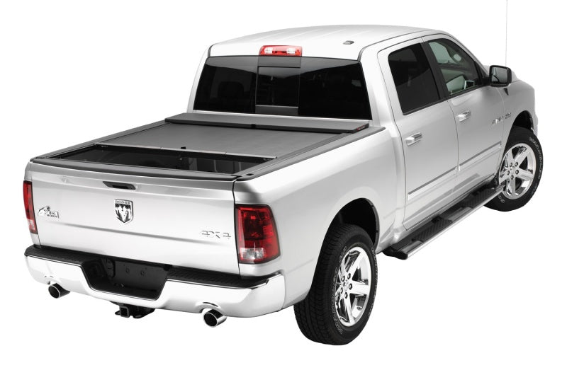 Roll-N-Lock 09+ Dodge Ram 1500 XSB 67in M-Series Retractable Tonneau Cover