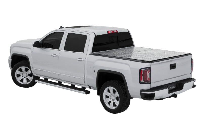 Access LOMAX Pro Series Tri-Fold Cover 17+ Nissan Titan 5ft 6in Bed - Blk Diamond Mist