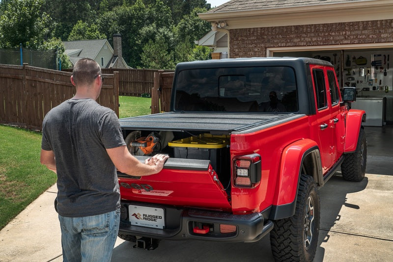 Rugged Ridge Armis Hard Folding With LINE-X Bed Cover JT