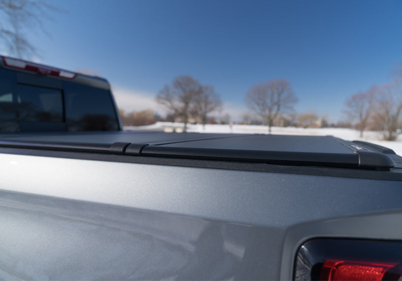 UnderCover Ford F-150 5.5ft Triad Bed Cover